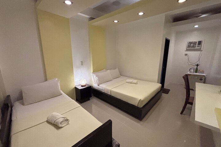 Room 20 of 42