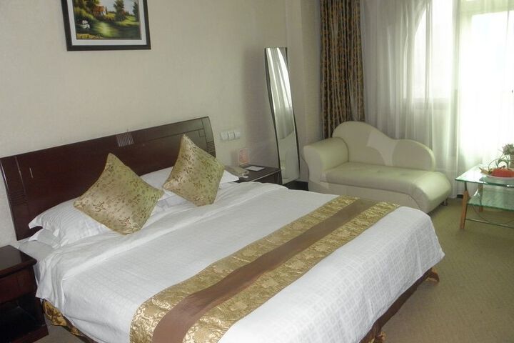 Room 10 of 22