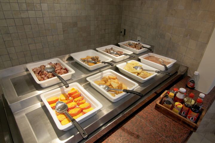 Dining 85 of 120