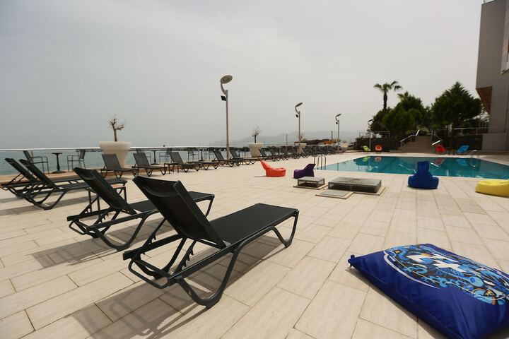 Pool Hotel
