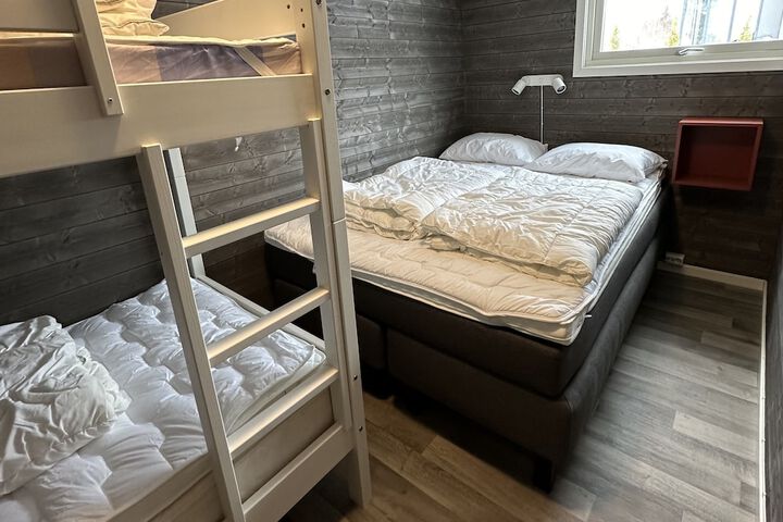 Room 15 of 108