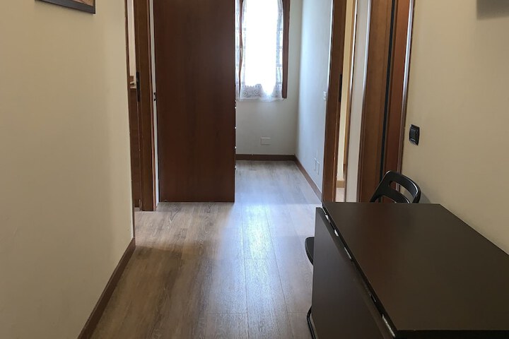Room 30 of 62