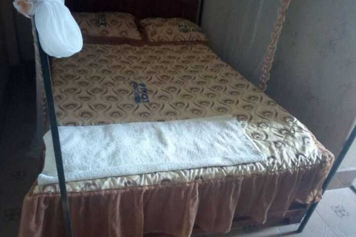 Room 3 of 7