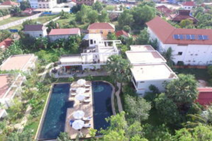 Pool 42 of 48