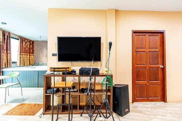 Room 18 of 39