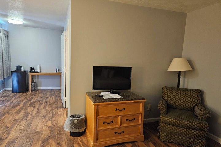 Room 18 of 85