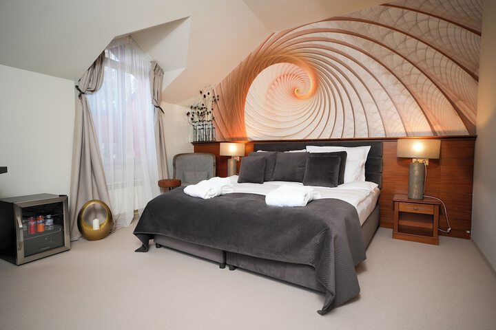 Room 14 of 41