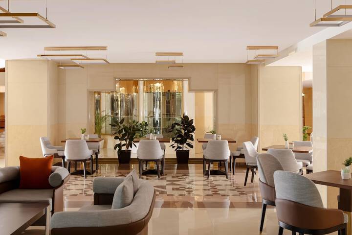 Hotel Interior 6 of 124