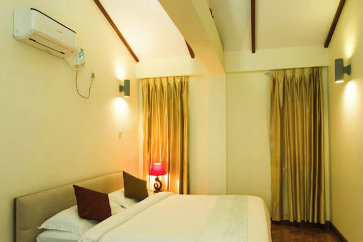 Room 6 of 54