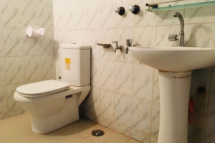 Room 7 of 14