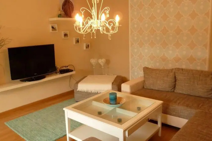 Room 2 of 9