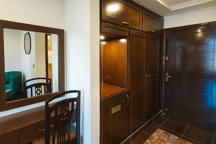 Room 24 of 42