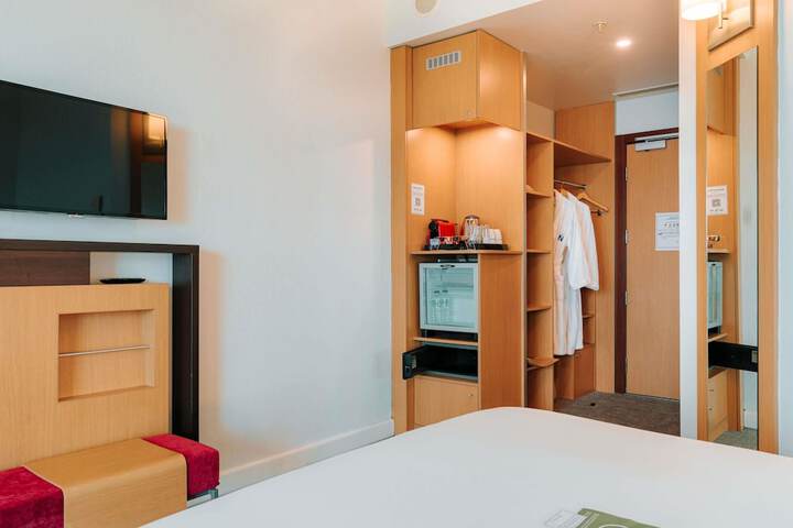 Room 17 of 70