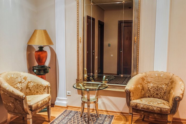 Room 21 of 56