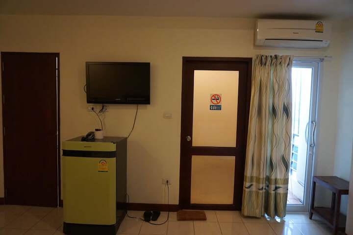 Room 19 of 46