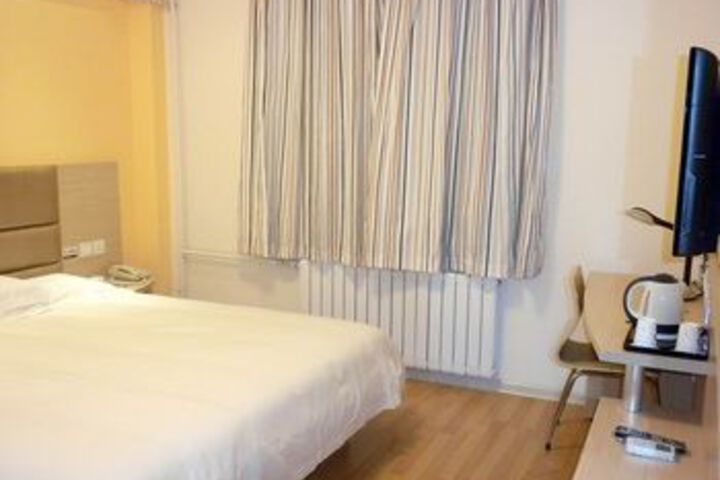 Room 30 of 67