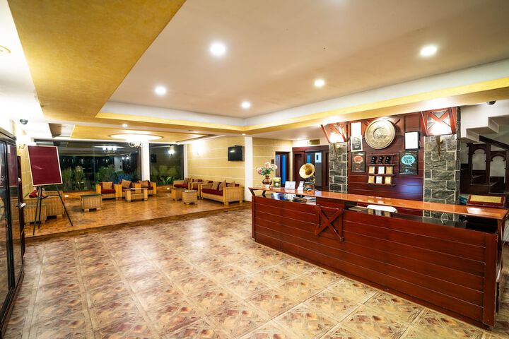 Hotel Interior 4 of 43