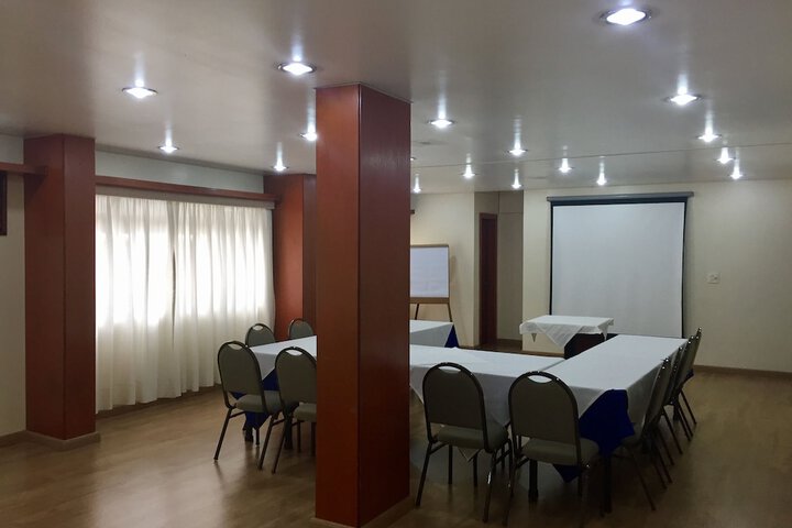 Room 38 of 43