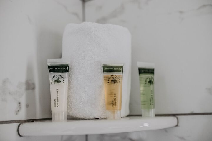 Bathroom amenities