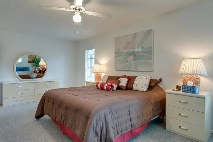 Room 4 of 21