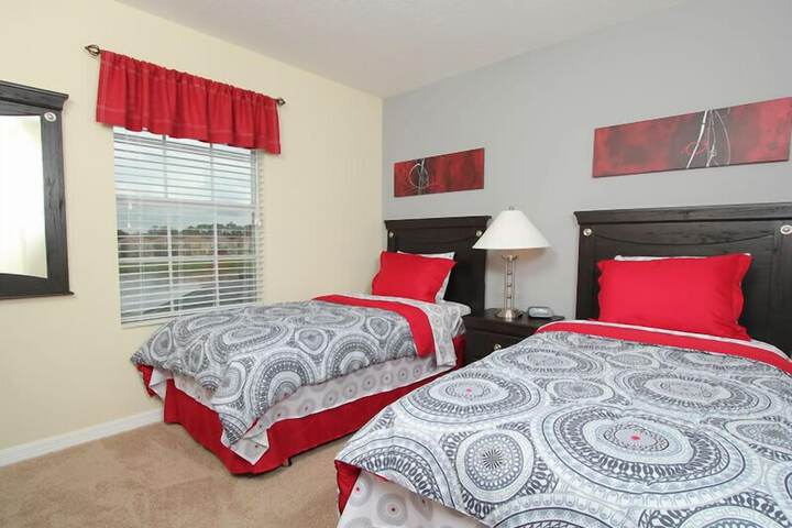 Room 3 of 24