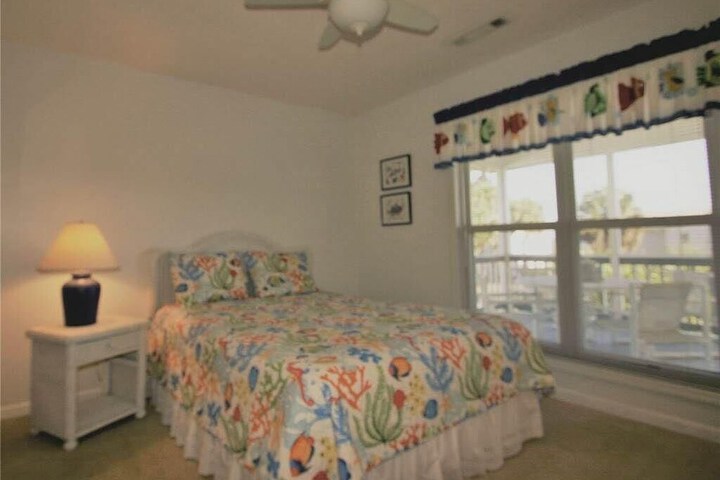 Room 5 of 17