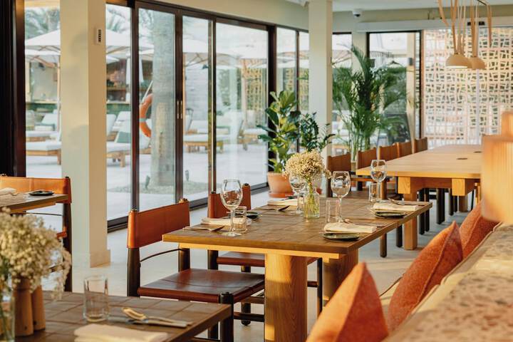 Dining 116 of 172
