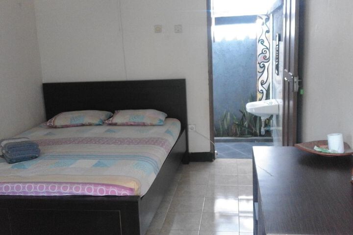 Room 13 of 52
