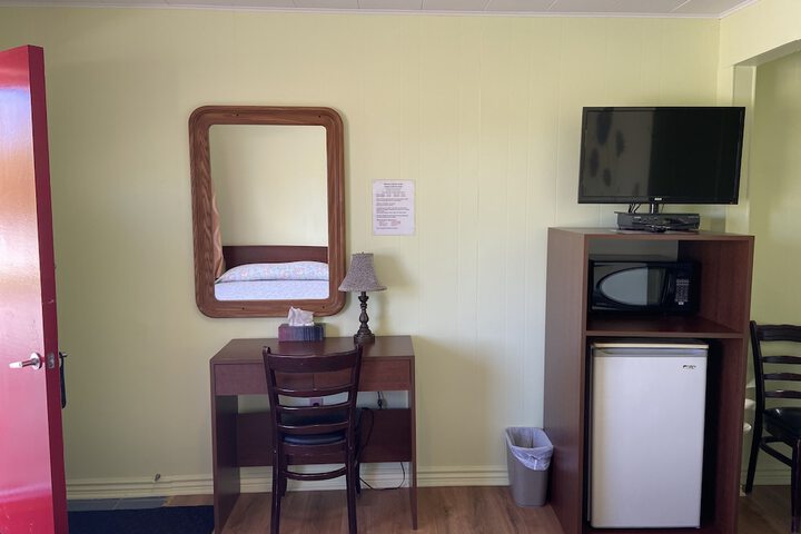 Room 17 of 35