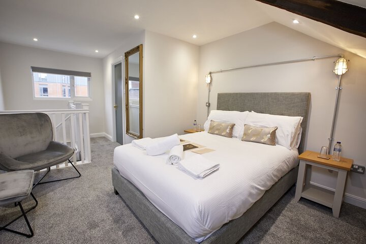 Three Cranes Serviced Apartments Image 8