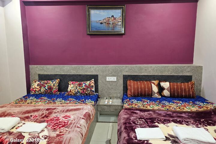 Room 20 of 28