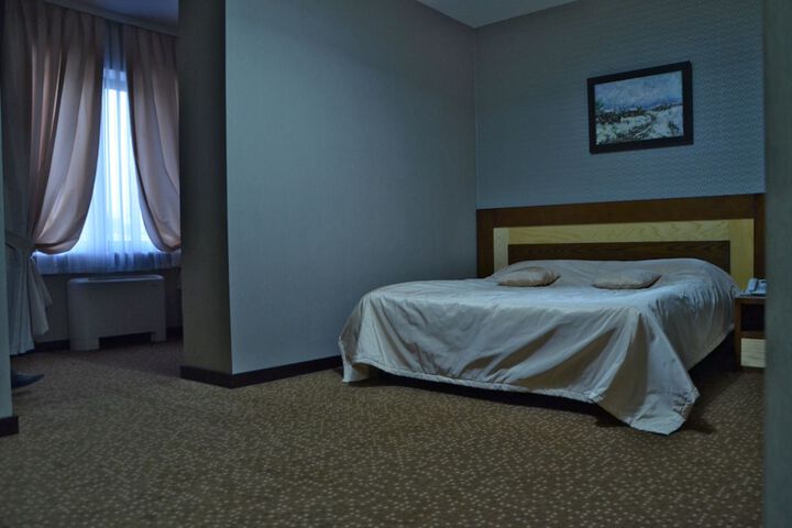 Room 7 of 29