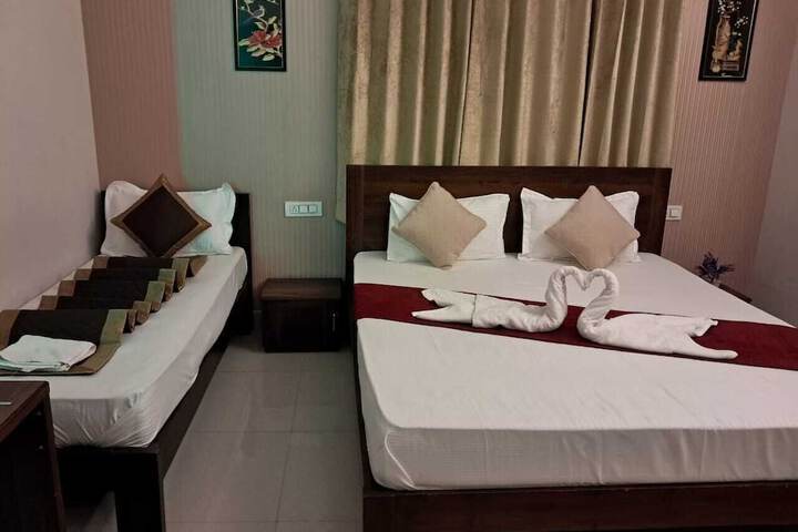 Room 3 of 17