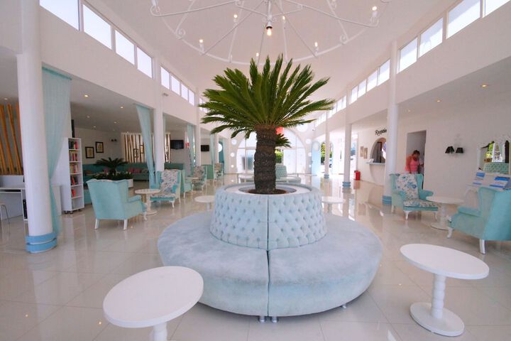 Lobby Photos
