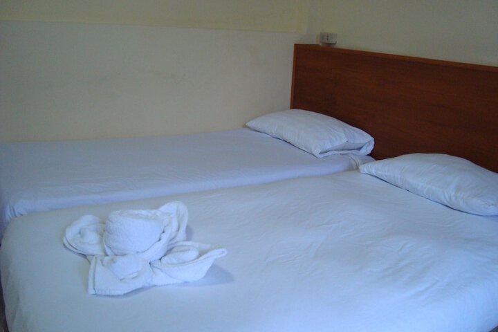 Room 12 of 86