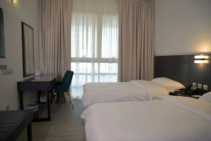 Room 6 of 26