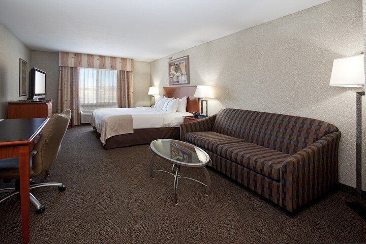 Room 2 of 101