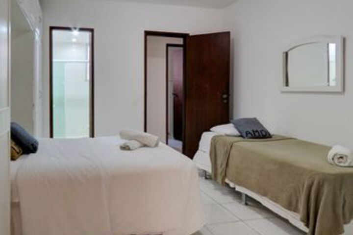 Room 30 of 104