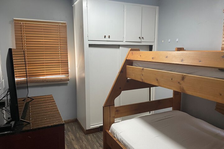 Room 26 of 143