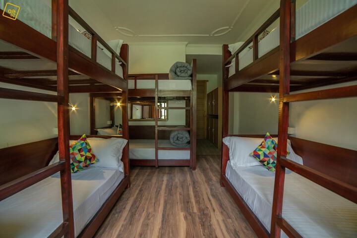 Room 20 of 80