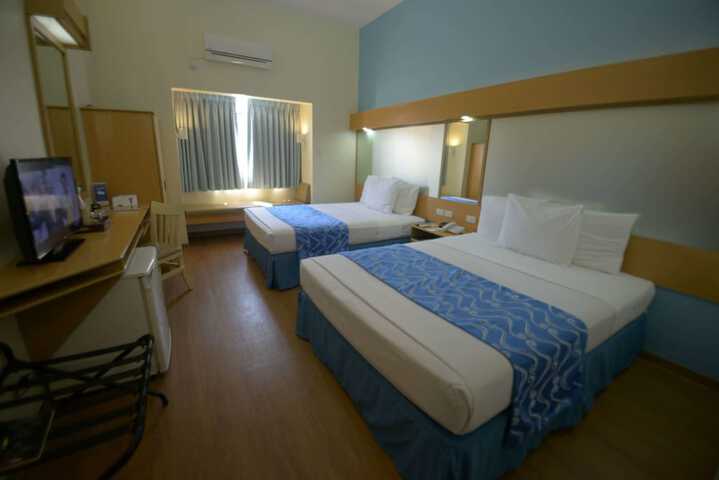 Room 18 of 37