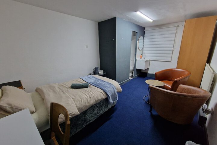 Room 7 of 23