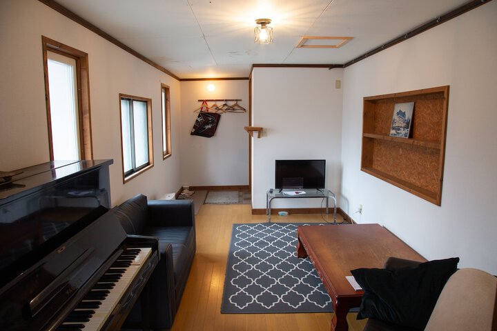 Room 16 of 48