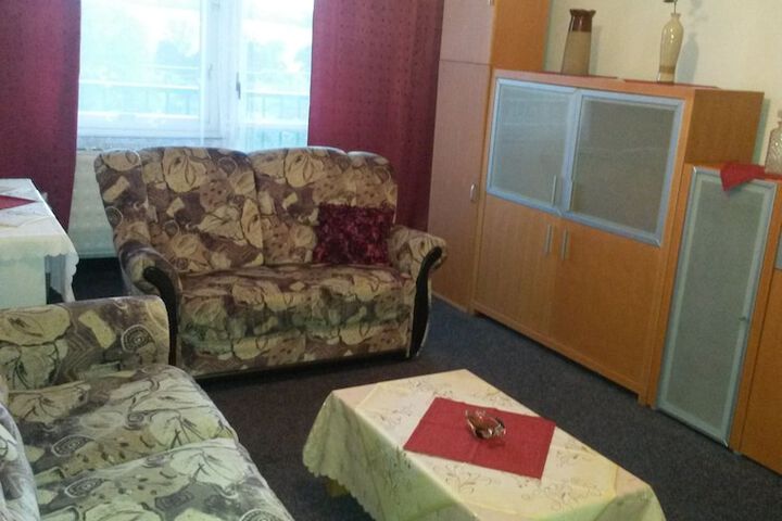 Room 29 of 76