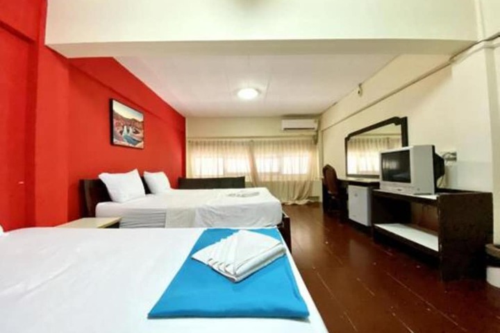 Room 27 of 53