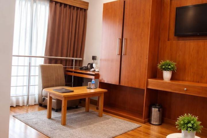 Room 8 of 26
