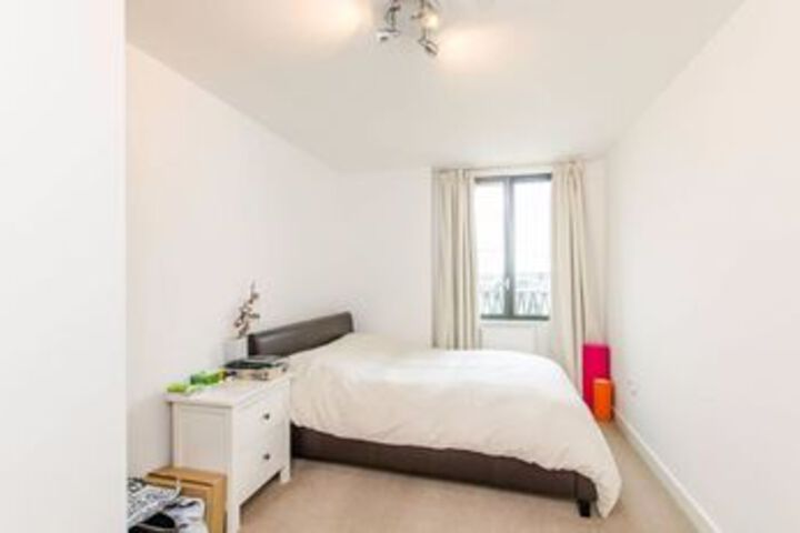 Room 3 of 9