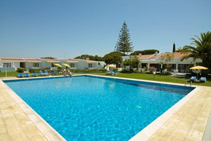Pool 44 of 65