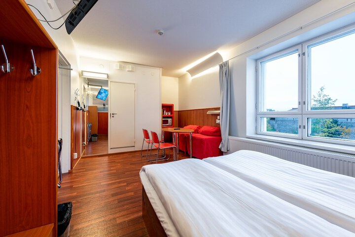 Room 3 of 16