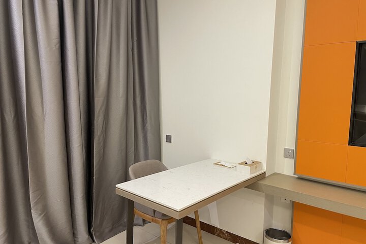 Room 12 of 28